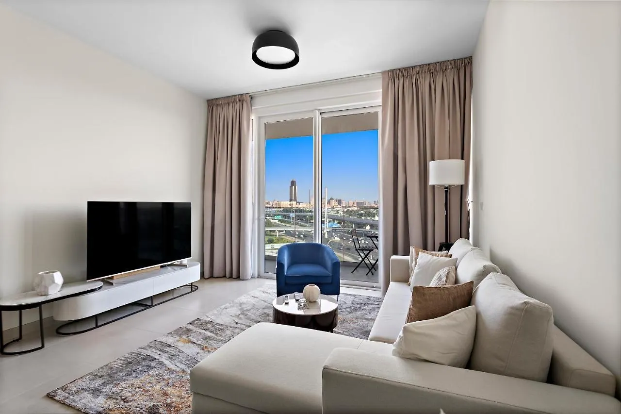 Luxury 1Br Apt With Pool, Gym, Parking & Fast Wifi Dubai