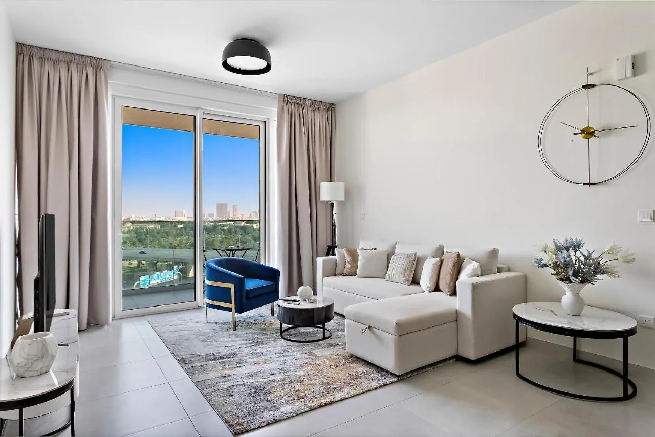 Luxury 1Br Apt With Pool, Gym, Parking & Fast Wifi location